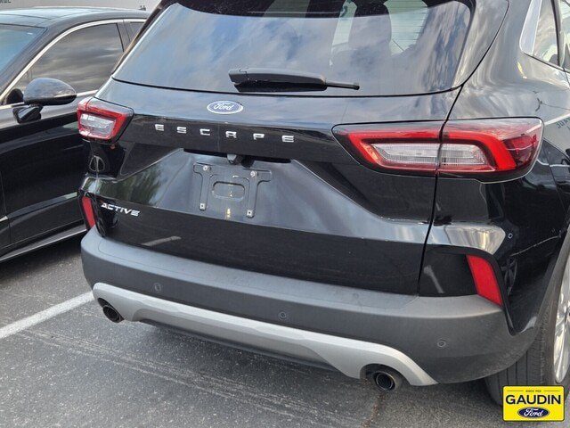 Certified 2023 Ford Escape Active w/ Tech Pack #1 FWD image 3