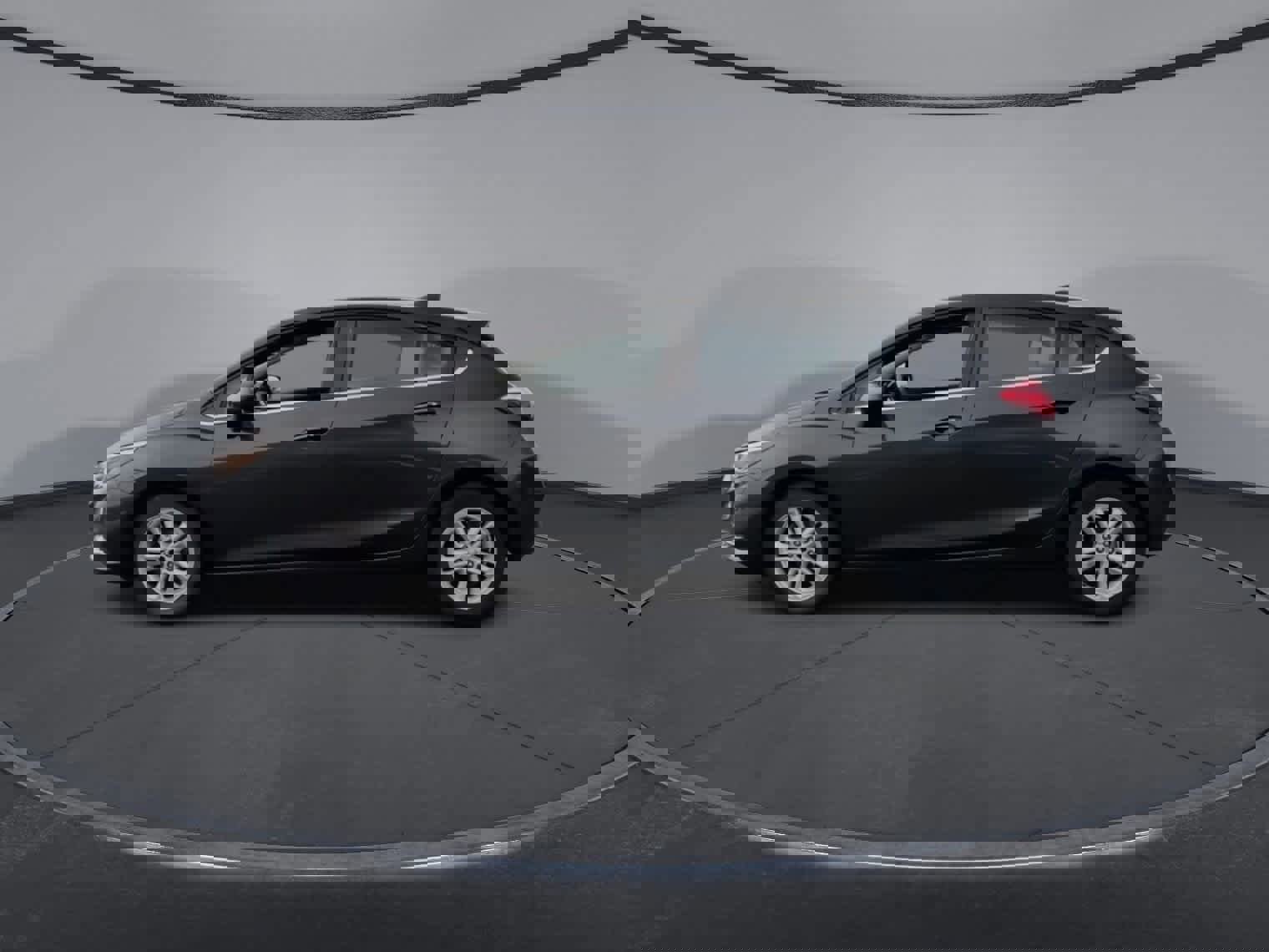 Used 2018 Chevrolet Cruze LT w/ Convenience Package image 5