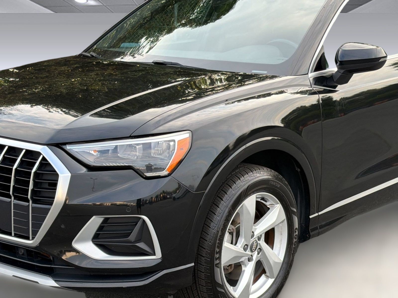 Used 2020 Audi Q3 2.0T Premium w/ Convenience Package AWD/4WD image 12