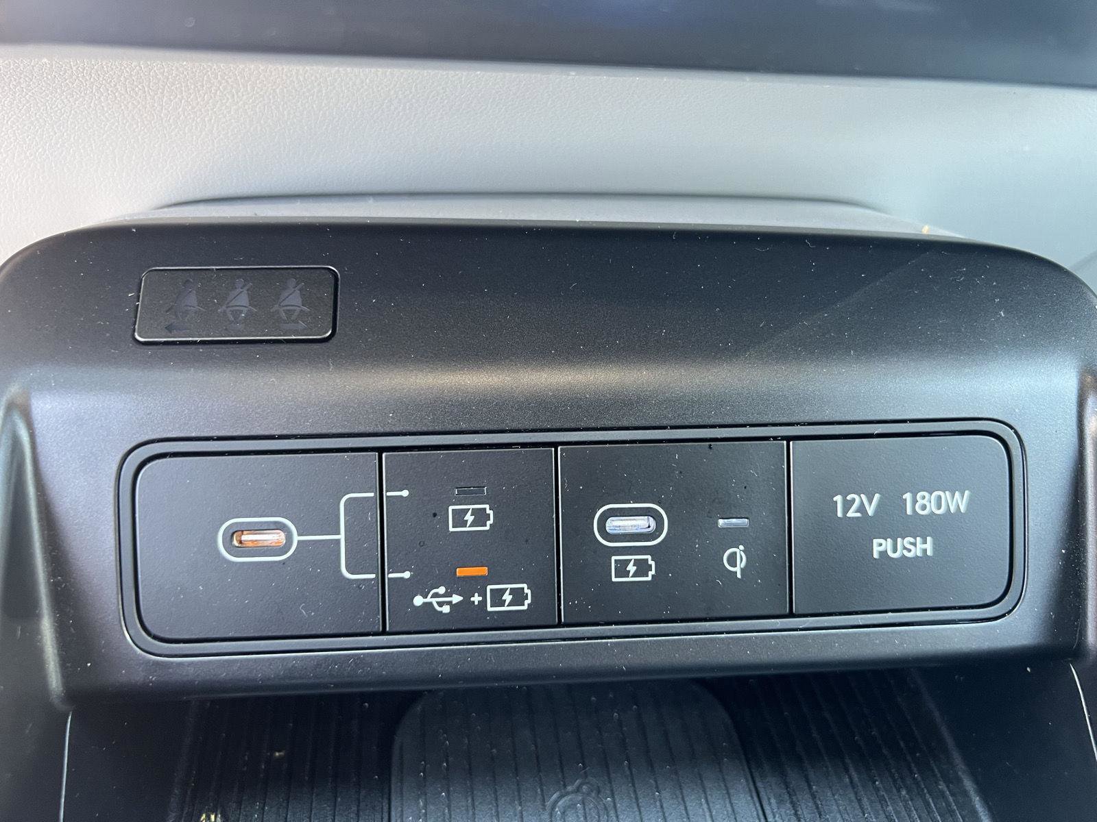 Used 2024 Hyundai Kona SEL w/ Convenience Package AWD/4WD image 13