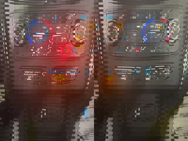 Certified 2019 Ford Escape Titanium w/ U9j03 - Titanium Tow Package image 15