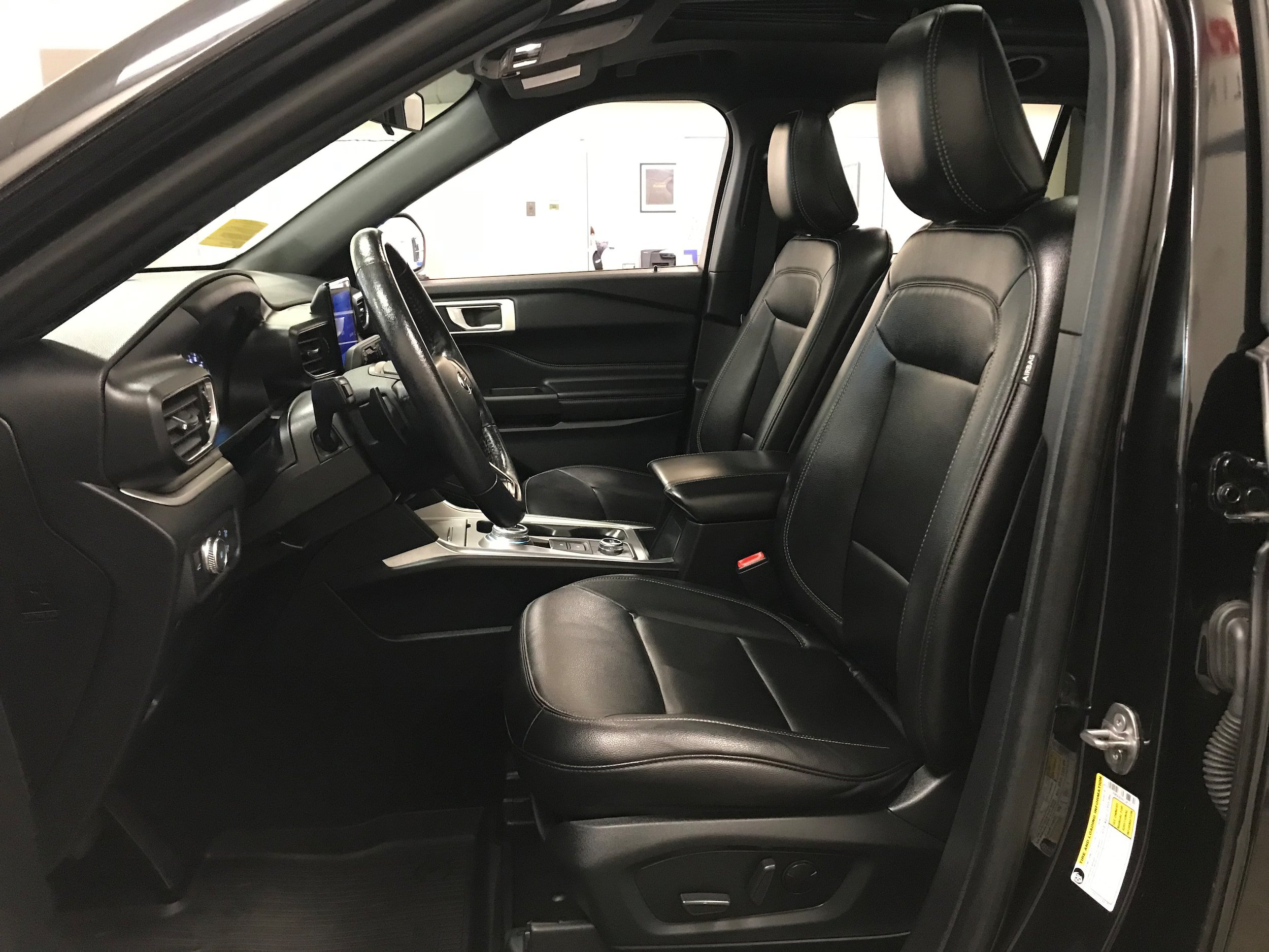 Certified 2020 Ford Explorer XLT w/ Equipment Group 202A AWD/4WD image 16