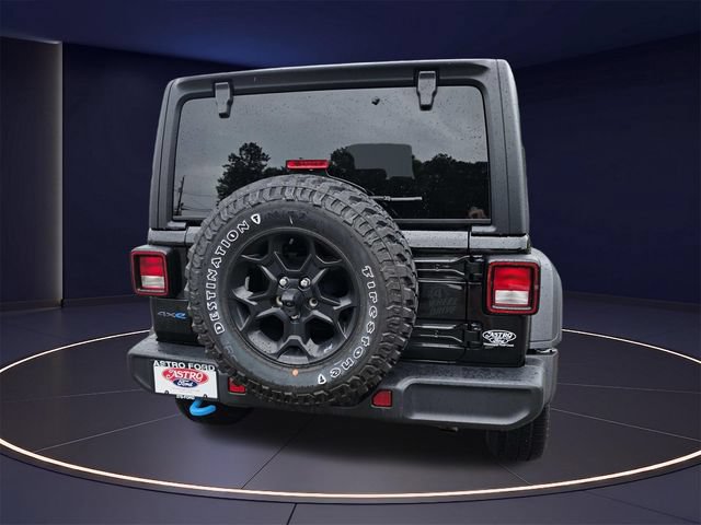 Used 2023 Jeep Wrangler Unlimited w/ Cold Weather Group AWD/4WD image 5