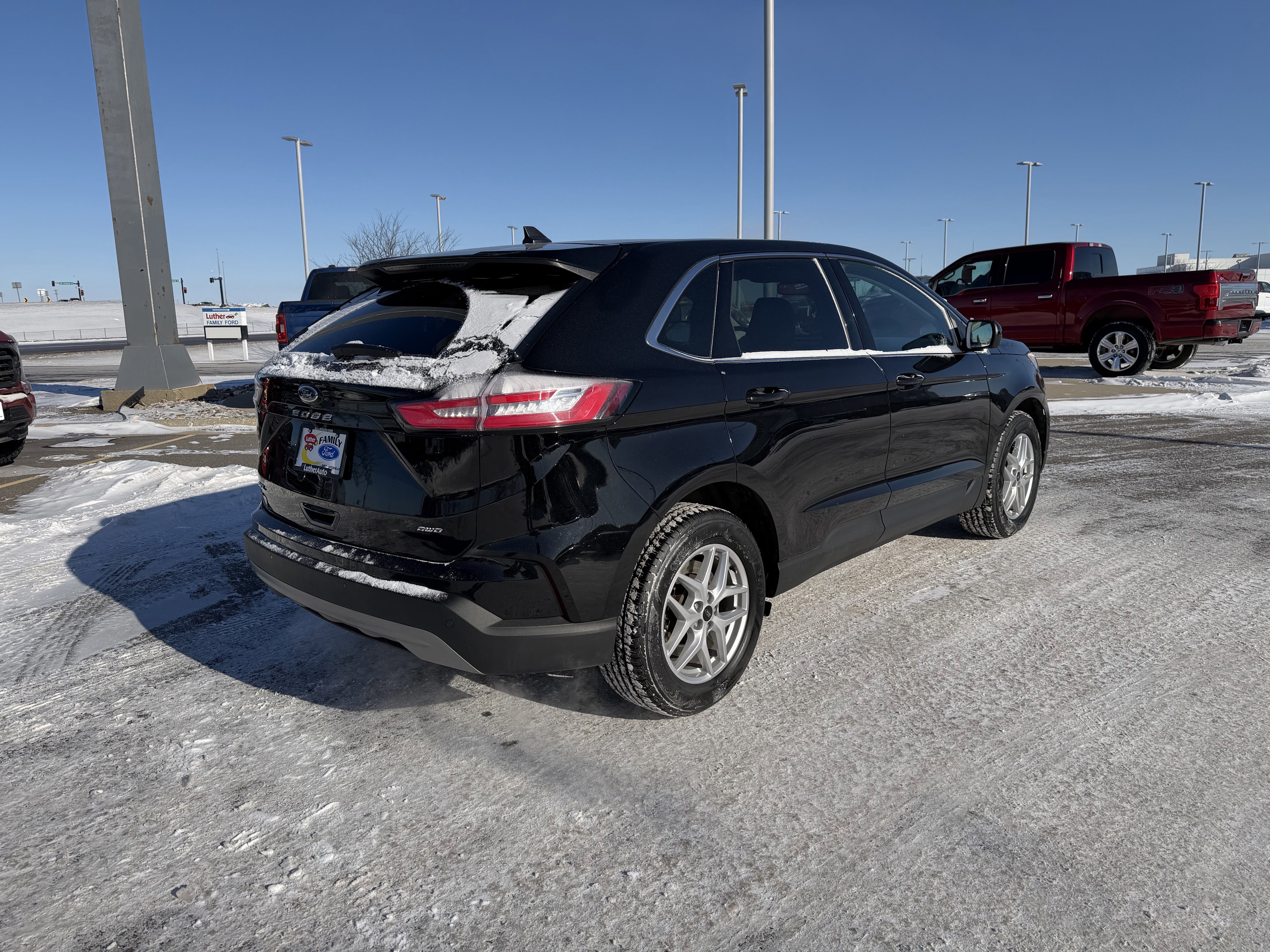 Certified 2024 Ford Edge SEL image 5