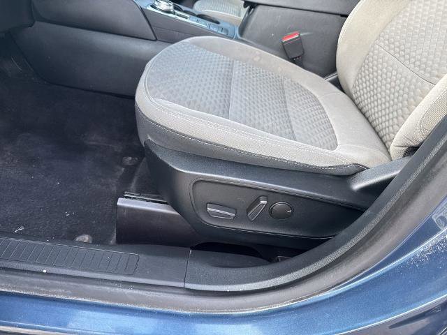 Certified 2020 Ford Escape SE image 31