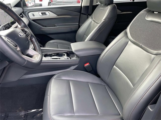 Certified 2025 Ford Explorer Active w/ Active Comfort Package image 23