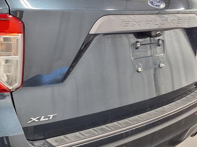 Certified 2022 Ford Explorer XLT w/ Equipment Group 202A AWD/4WD image 28