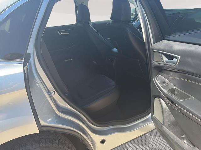 Certified 2024 Ford Edge Titanium AWD/4WD image 29