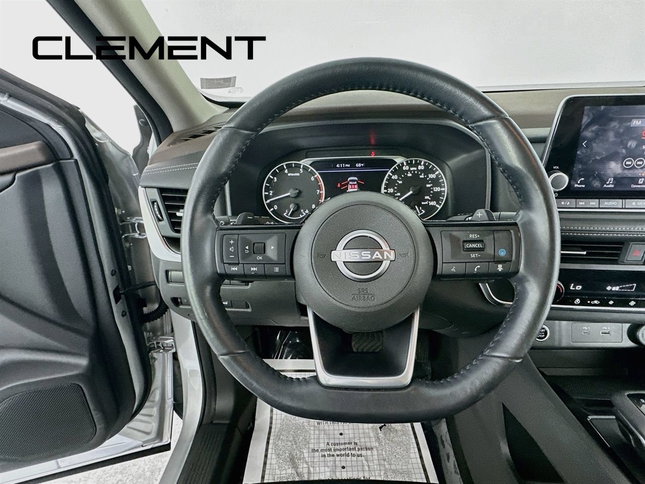 Used 2023 Nissan Rogue SV w/ SV Premium B Package AWD/4WD image 15