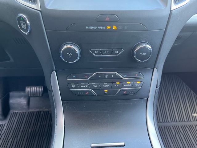 Certified 2020 Ford Edge SEL w/ Convenience Package AWD/4WD image 33