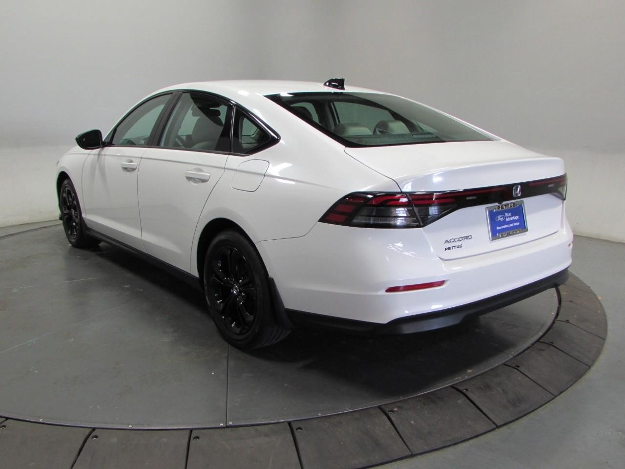 Used 2025 Honda Accord SE image 5