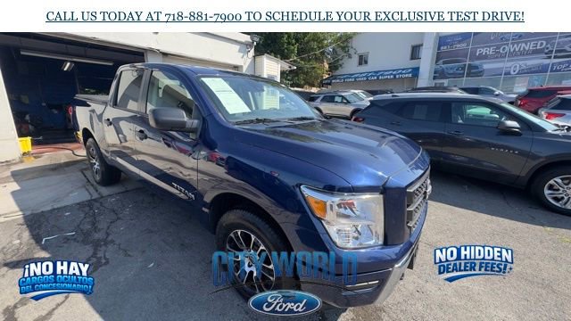 Used 2023 Nissan Titan SV AWD/4WD image 7