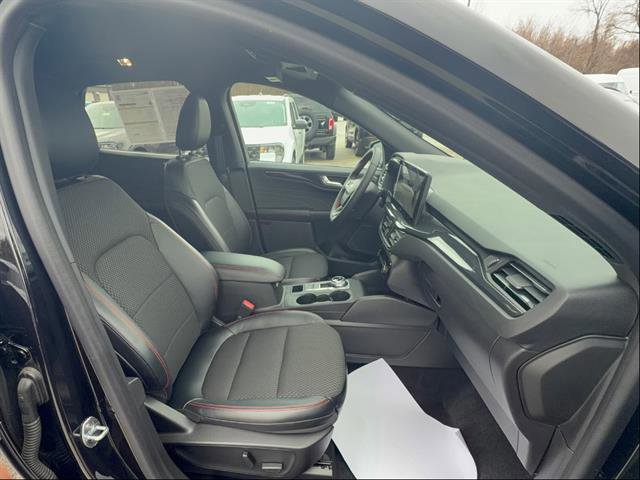 Certified 2023 Ford Escape ST-Line Select w/ Tech Pack #2 image 25