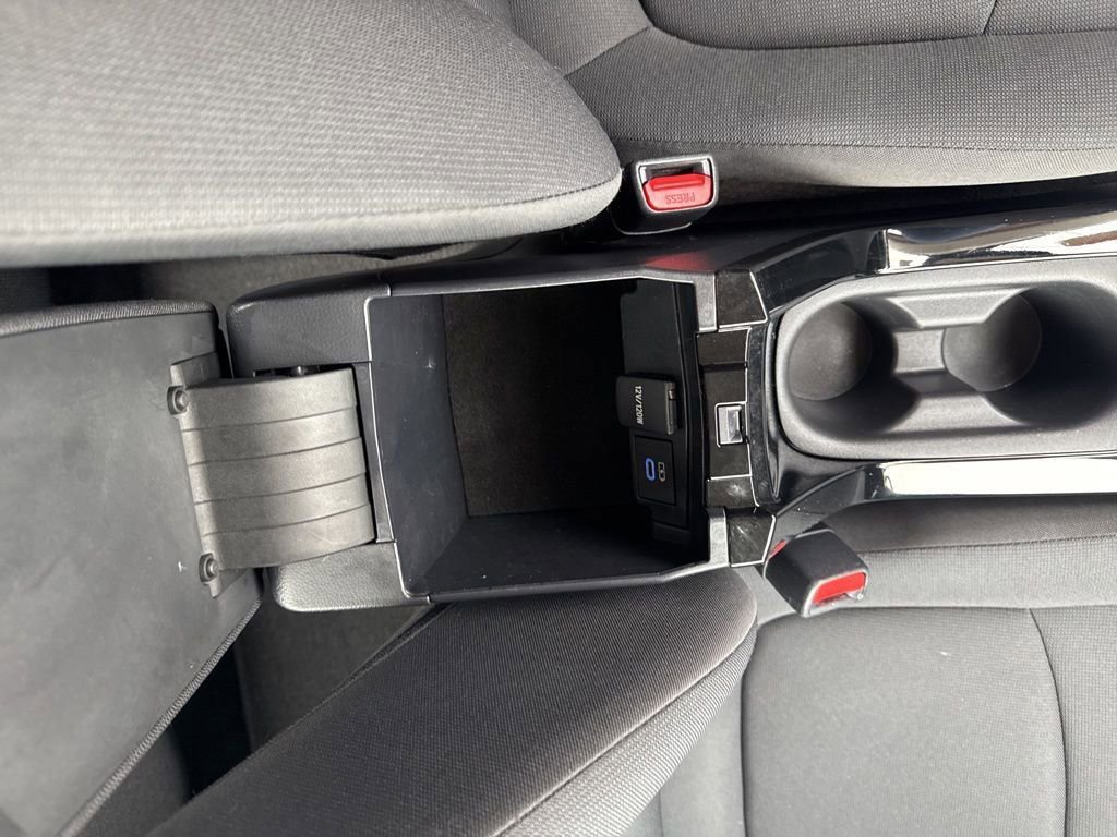 Used 2022 Toyota Corolla LE image 43