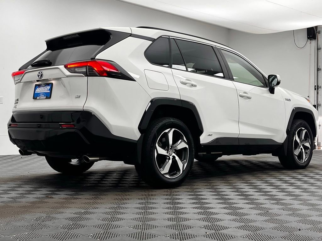 Used 2023 Toyota RAV4 SE w/ Weather & Moonroof Package AWD/4WD image 3