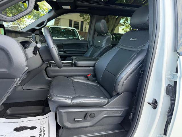 Certified 2025 Ford Expedition Platinum w/ Stealth Performance Package AWD/4WD image 12