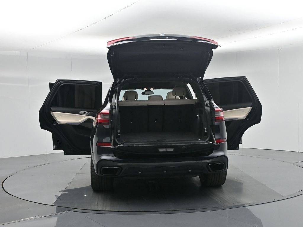 Used 2022 BMW X5 M50i w/ Executive Package image 64