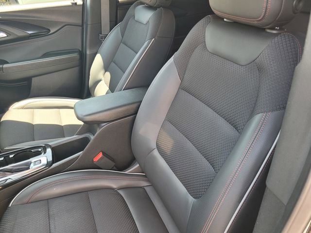 Used 2023 Chevrolet TrailBlazer RS w/ Convenience Package AWD/4WD image 11