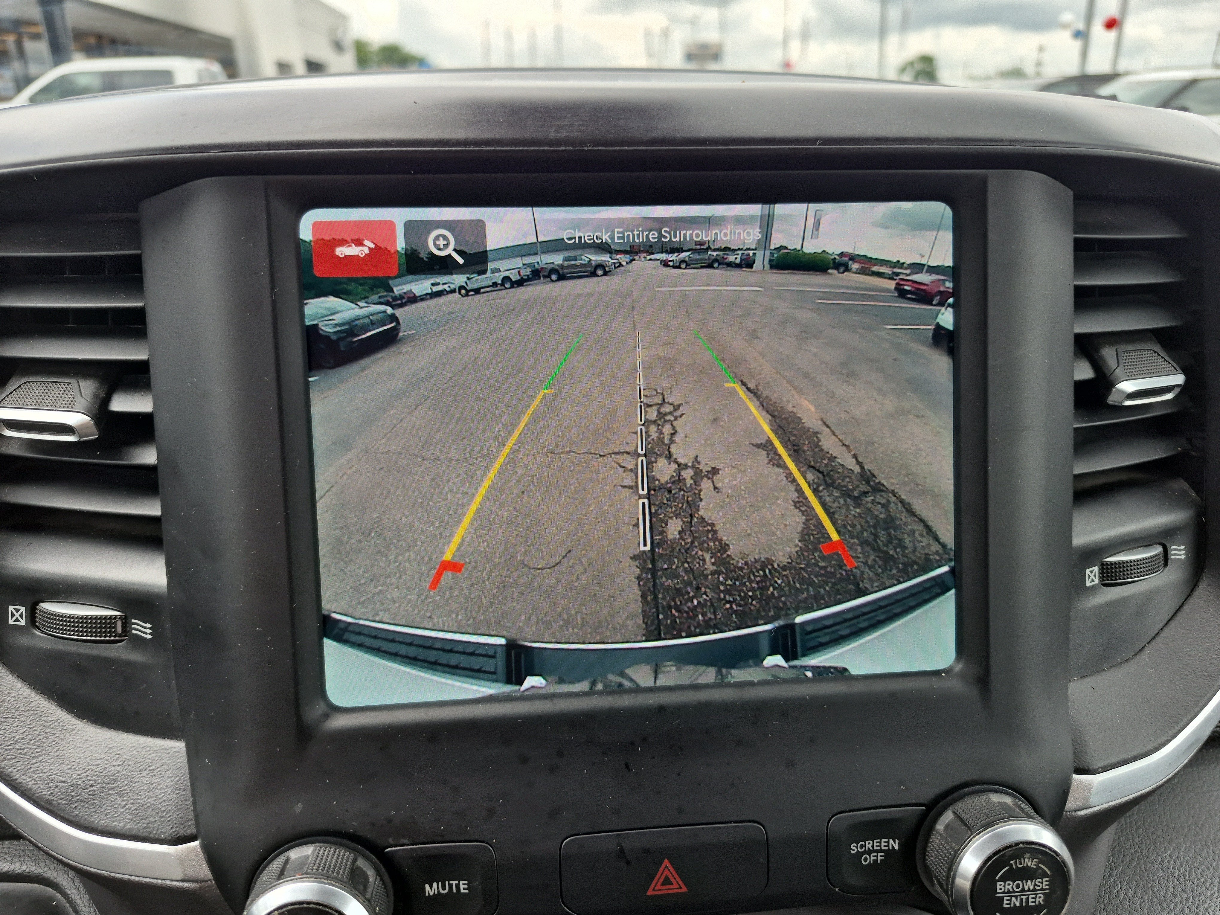 Used 2023 RAM 1500 Big Horn AWD/4WD image 37