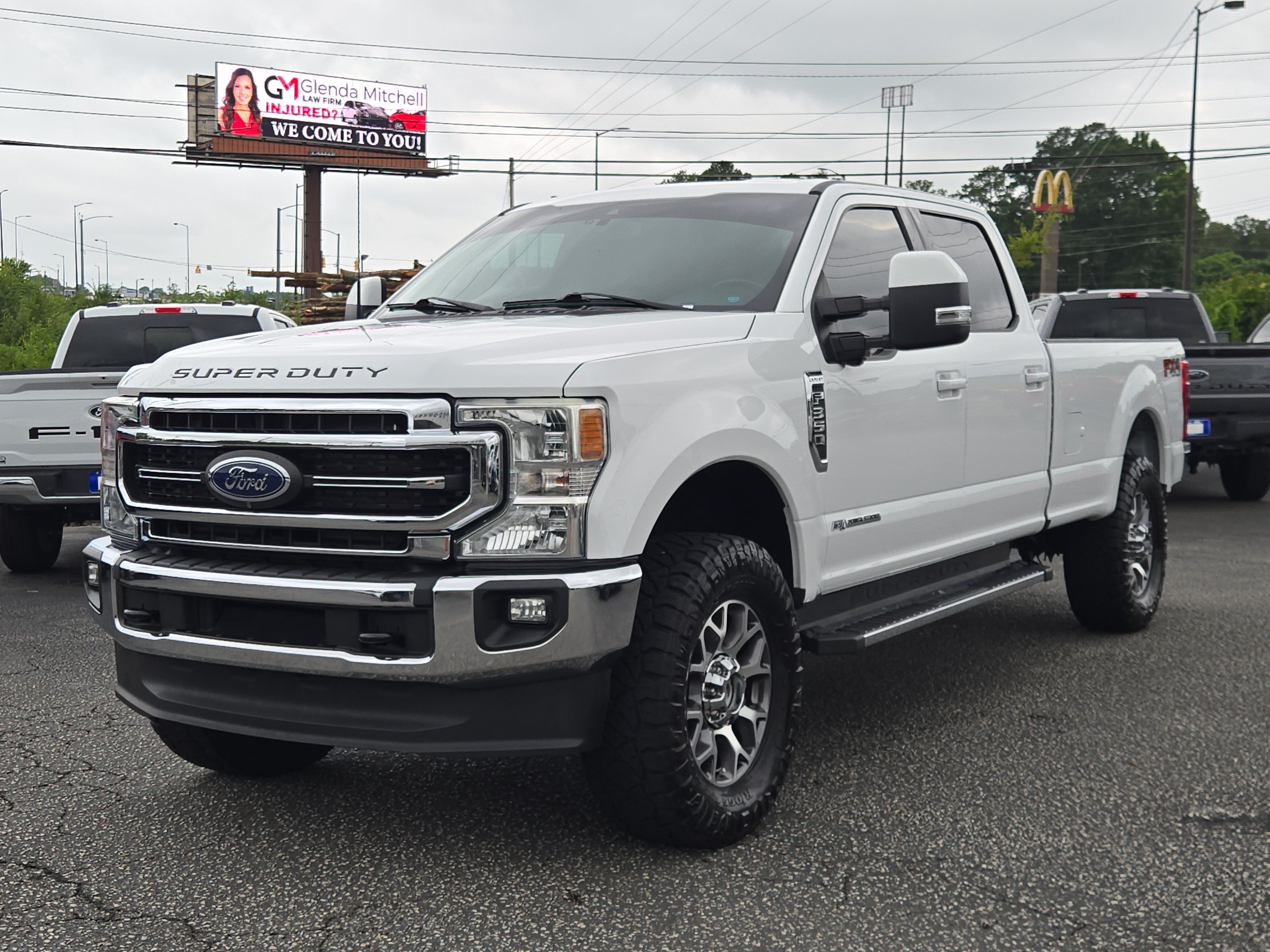 Certified 2022 Ford F350 Lariat w/ Lariat Value Package AWD/4WD image 2