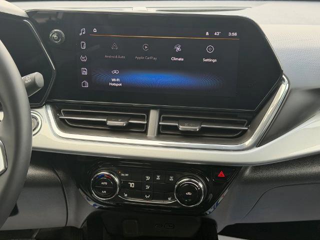 Used 2025 Chevrolet Trax LT w/ LT Convenience Package image 20