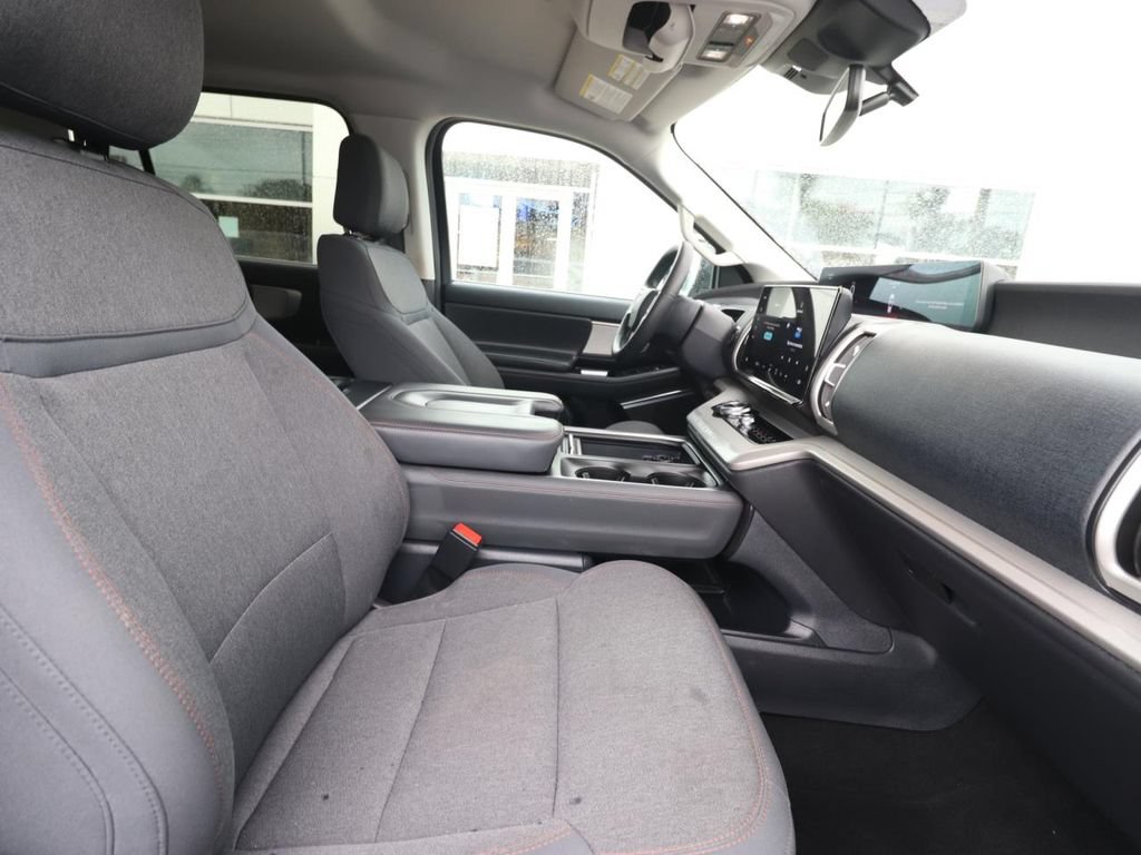 Certified 2025 Ford Expedition Active RWD image 15