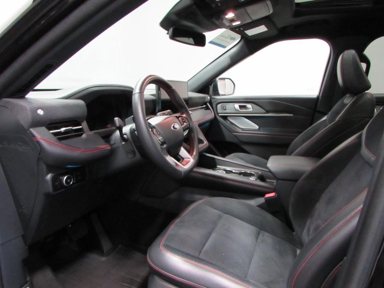 Certified 2025 Ford Explorer ST AWD/4WD image 13