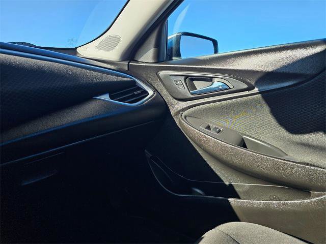 Used 2023 Chevrolet Malibu LT image 25