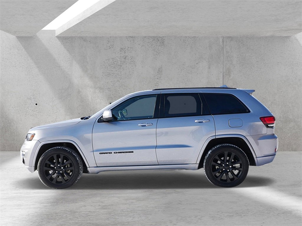 Used 2021 Jeep Grand Cherokee Laredo X image 5