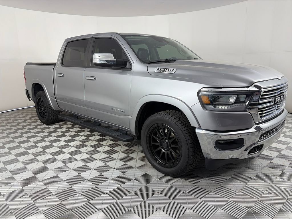 Used 2022 RAM 1500 Laramie AWD/4WD image 1