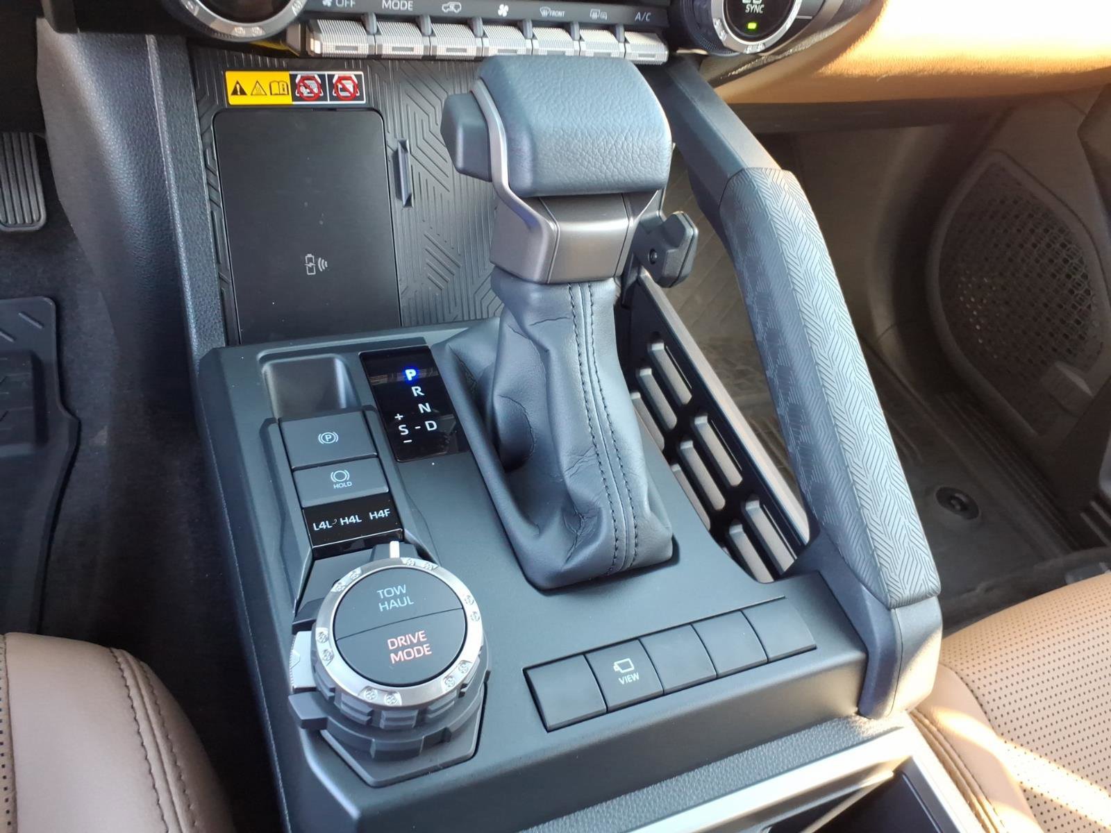 Used 2025 Toyota 4Runner Limited image 21