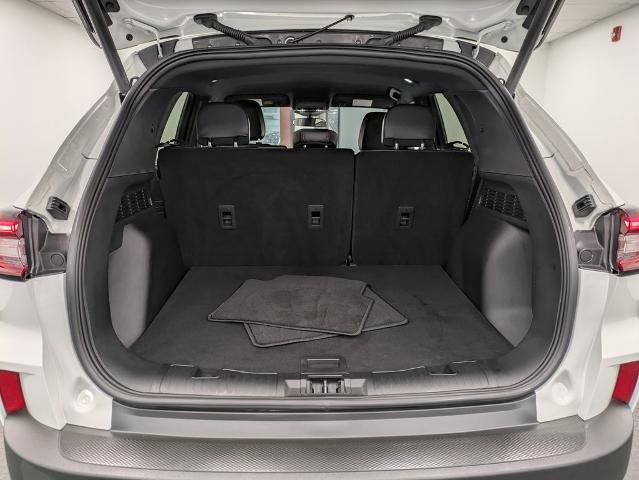 Certified 2025 Ford Escape ST-Line w/ Cold Weather Package image 24