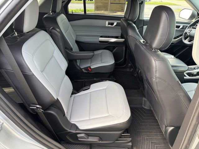 Certified 2021 Ford Explorer XLT w/ Equipment Group 202A AWD/4WD image 20