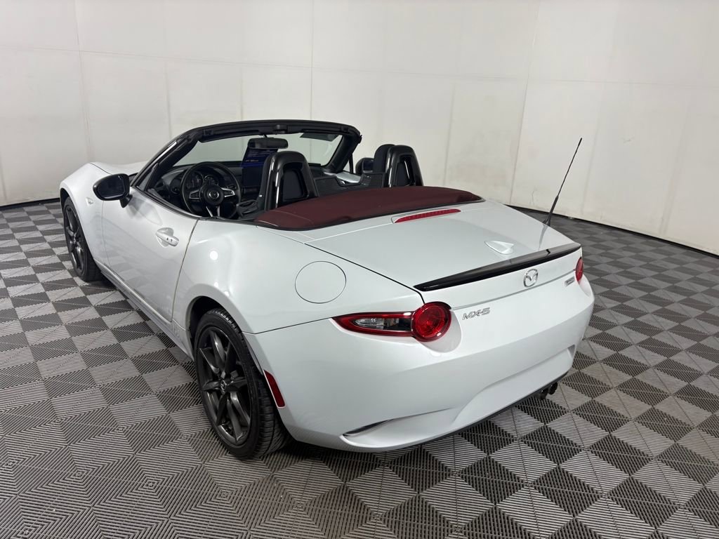 Used 2018 MAZDA MX-5 Miata Club image 6
