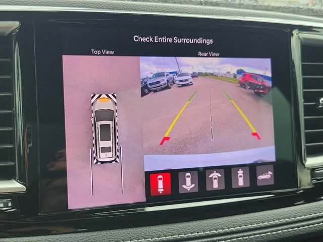 Used 2021 Chrysler Pacifica Touring-L w/ Premium & Safety Sphere Group FWD image 28