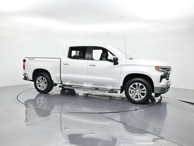 Used 2025 Chevrolet Silverado 1500 LTZ w/ LTZ Premium Package AWD/4WD video 3