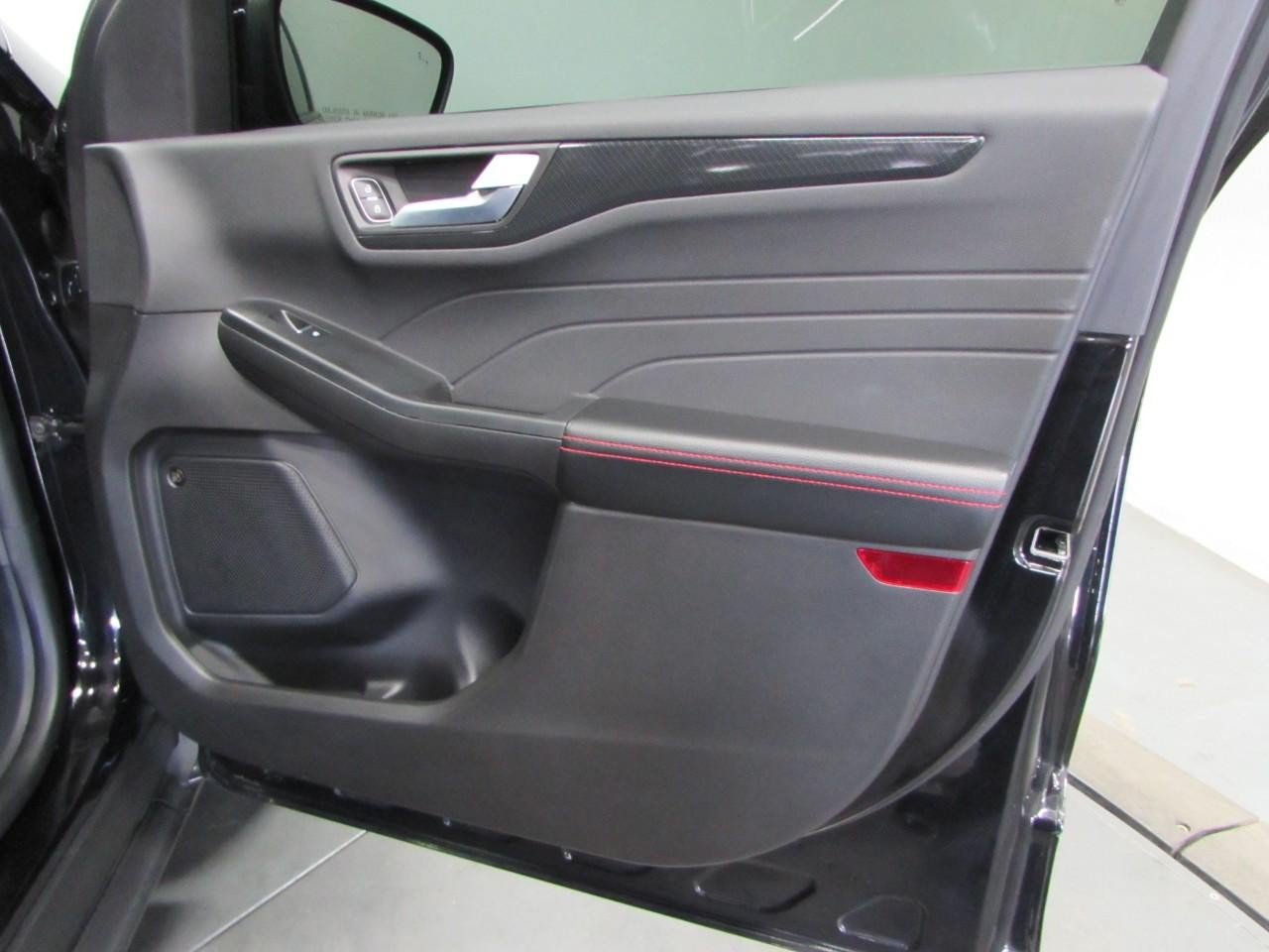 Certified 2023 Ford Escape ST-Line Elite w/ Premium Technology Package AWD/4WD image 16