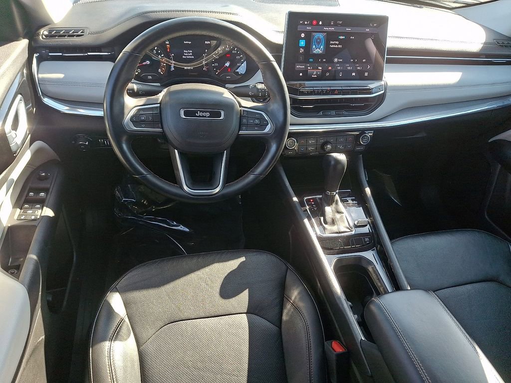 Used 2022 Jeep Compass Limited AWD/4WD image 11