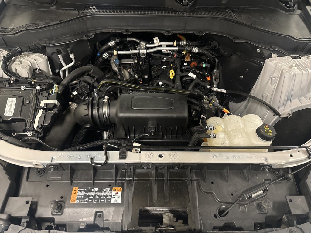 Certified 2022 Ford Explorer XLT w/ Equipment Group 202A image 22