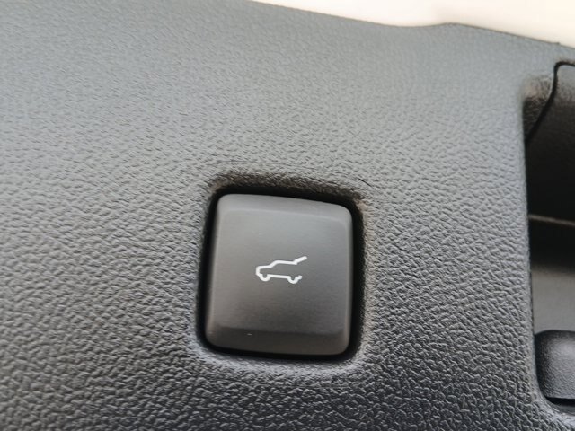 Certified 2022 Ford Escape SEL AWD/4WD image 25
