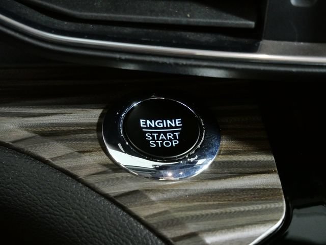 Certified 2023 Ford Explorer Limited w/ Limited Technology Package AWD/4WD image 24
