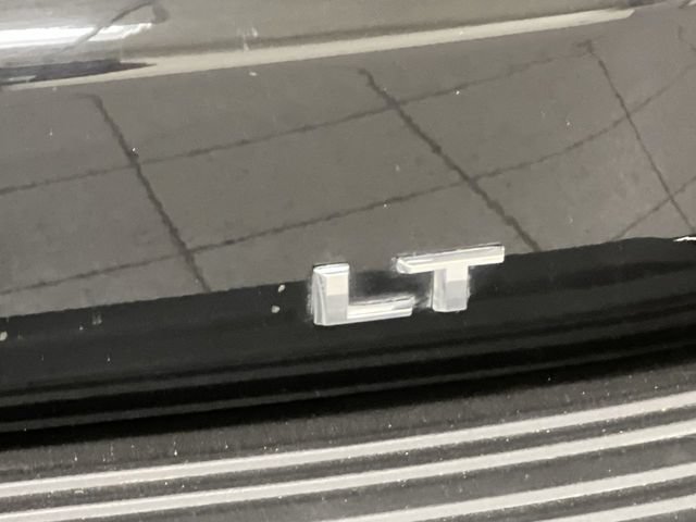 Used 2021 Chevrolet Tahoe LT w/ LT Signature Package AWD/4WD image 6