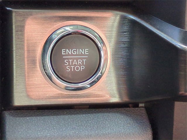 Certified 2024 Ford F250 Lariat w/ Lariat Ultimate Package image 29