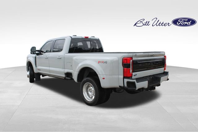 Certified 2025 Ford F450 Platinum w/ FX4 Off-Road Package AWD/4WD image 7
