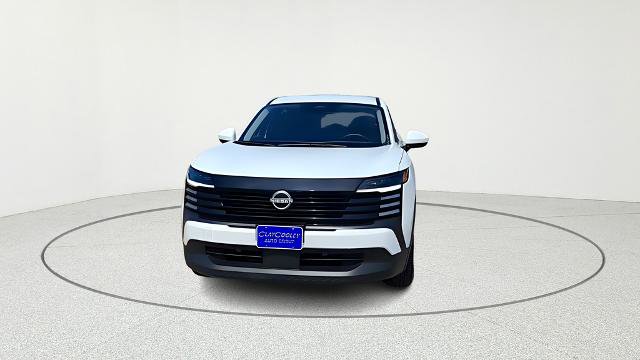 Used 2025 Nissan Kicks SV image 2