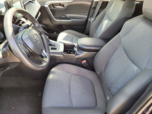 Used 2022 Toyota RAV4 XLE w/ XLE Grade Weather Package AWD/4WD image 15