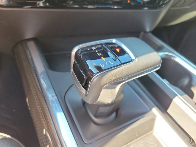 Used 2024 Chevrolet Silverado 1500 LT Trail Boss w/ Convenience Package II AWD/4WD image 30