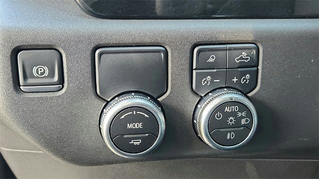 Used 2024 GMC Sierra 1500 SLT image 10