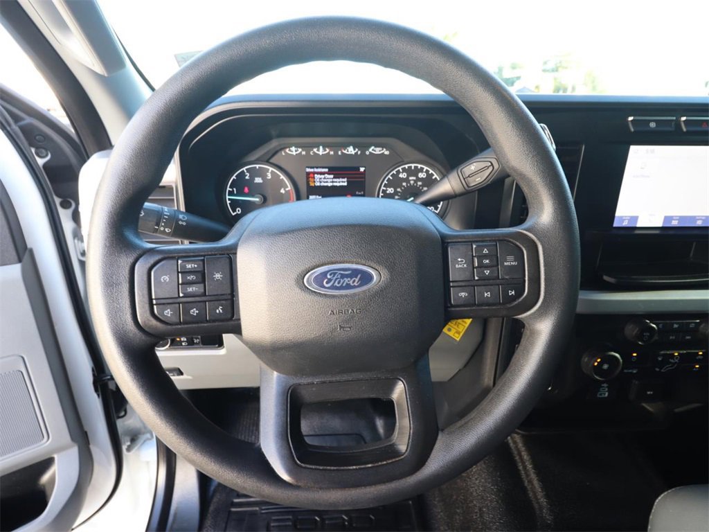 Certified 2023 Ford F550 2WD Crew Cab Super Duty image 15