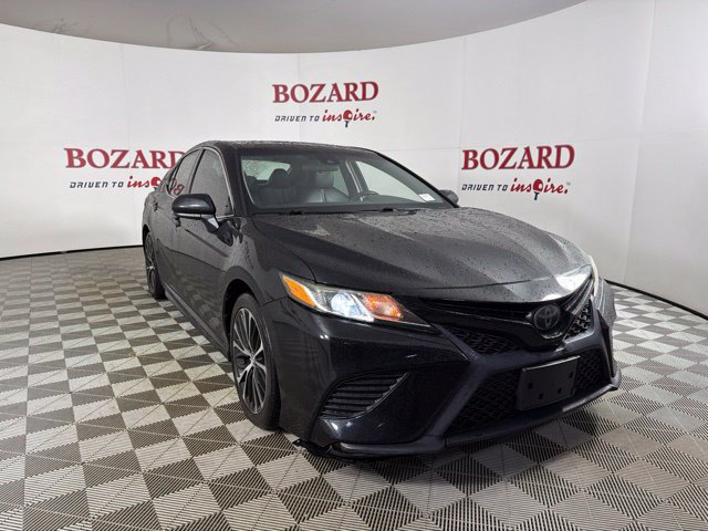 Used 2018 Toyota Camry SE
